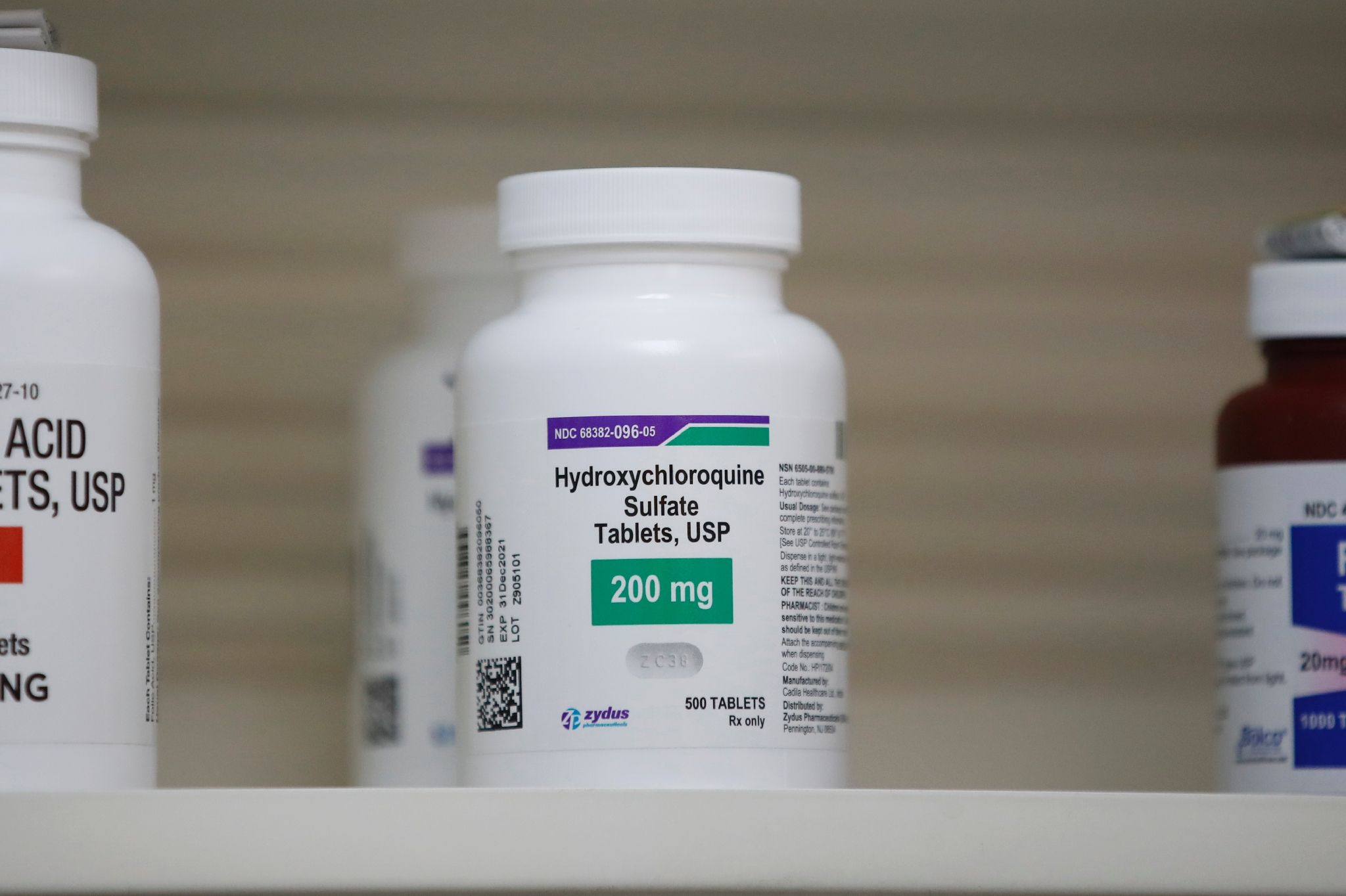 Azithromycin 500 mg covid